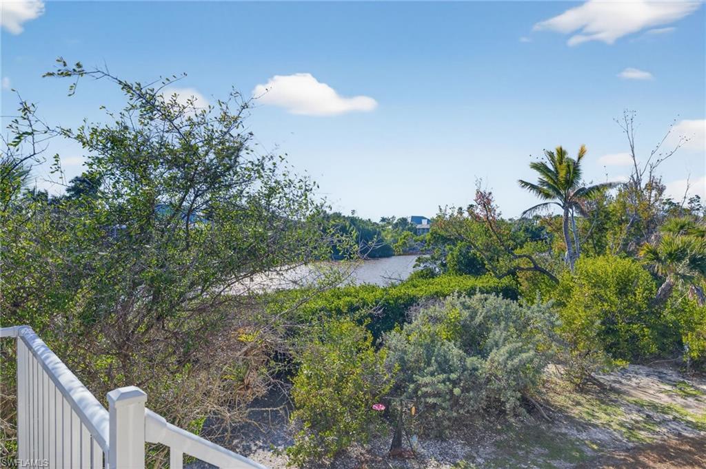 SANIBEL BAYOUS - Residential