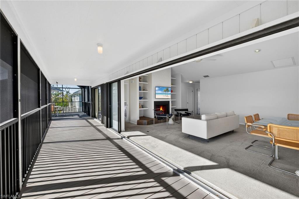 SANIBEL BAYOUS - Residential