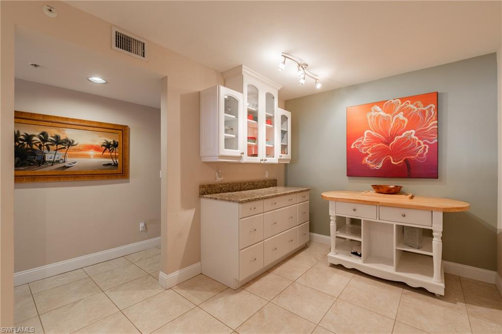 SUNSET HARBOR - Residential