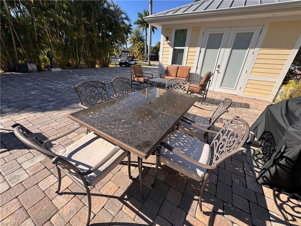 RIVERBEND MOTORCOACH RESORT - Land