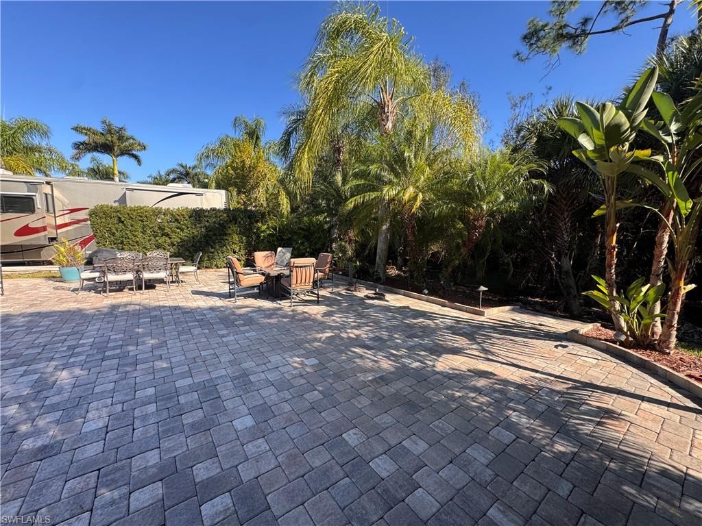 RIVERBEND MOTORCOACH RESORT - Land