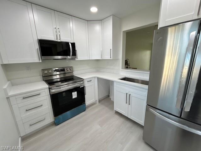 SEVEN LAKES - Residential