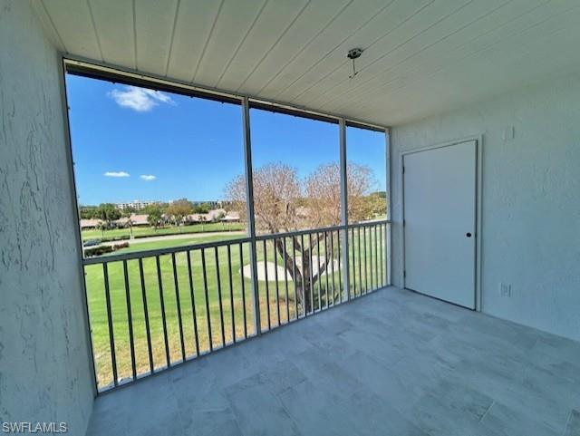 SEVEN LAKES - Residential