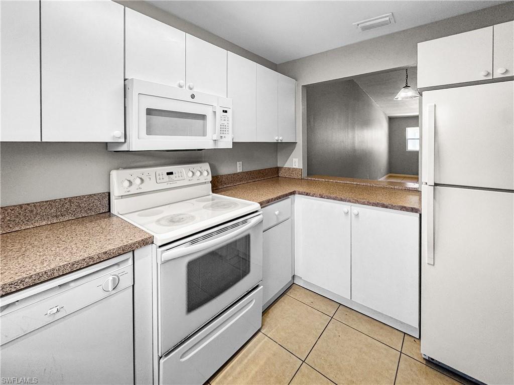 CAPE CORAL - Residential Lease