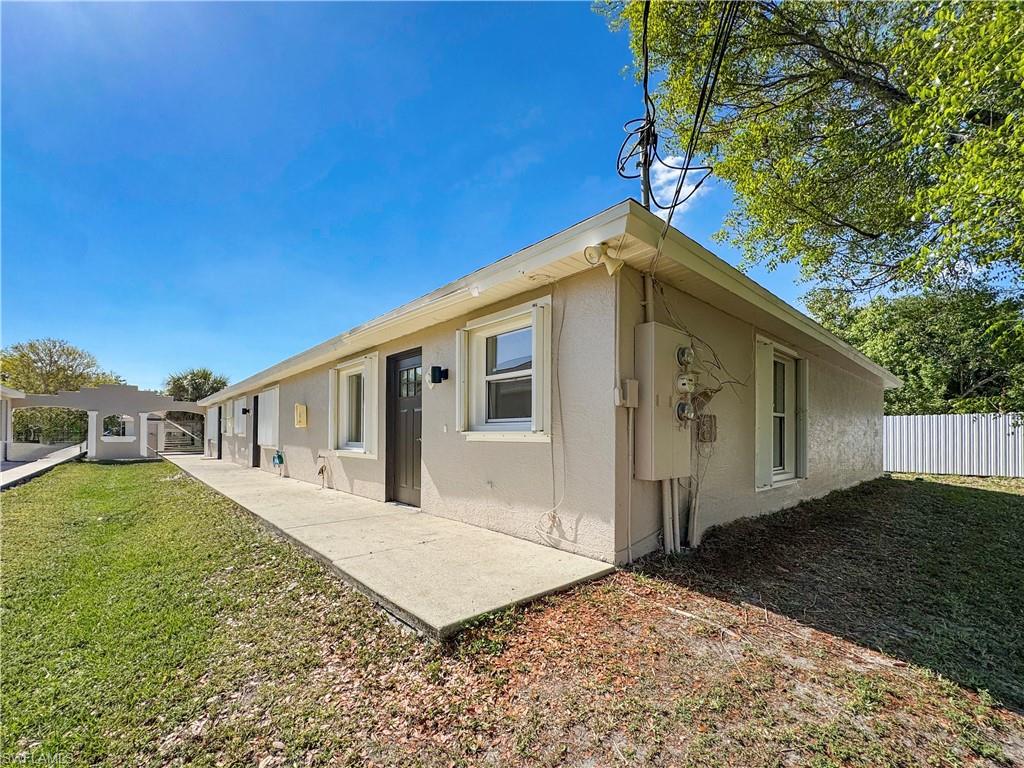 CAPE CORAL - Residential Lease