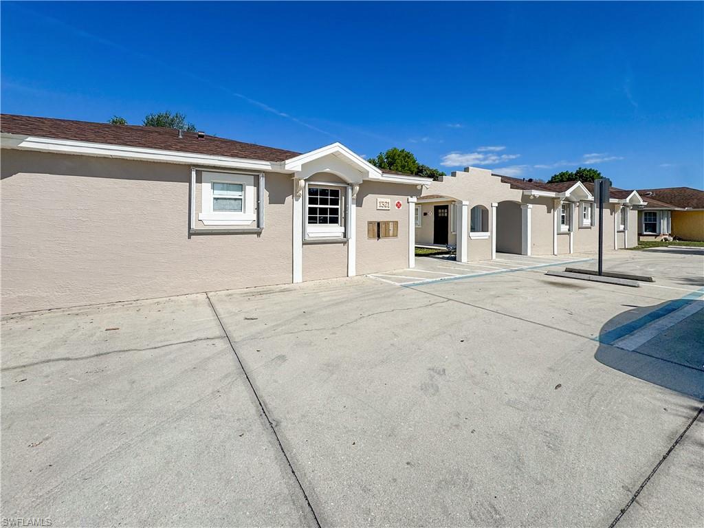 CAPE CORAL - Residential Lease