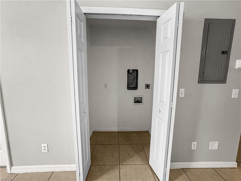 CAPE CORAL - Residential Lease