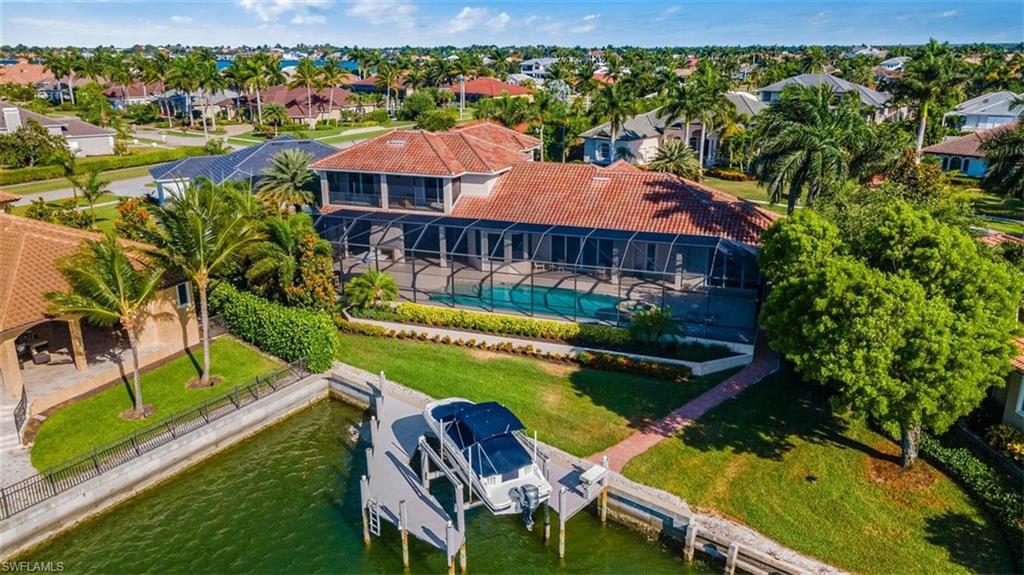 MARCO BEACH - Residential