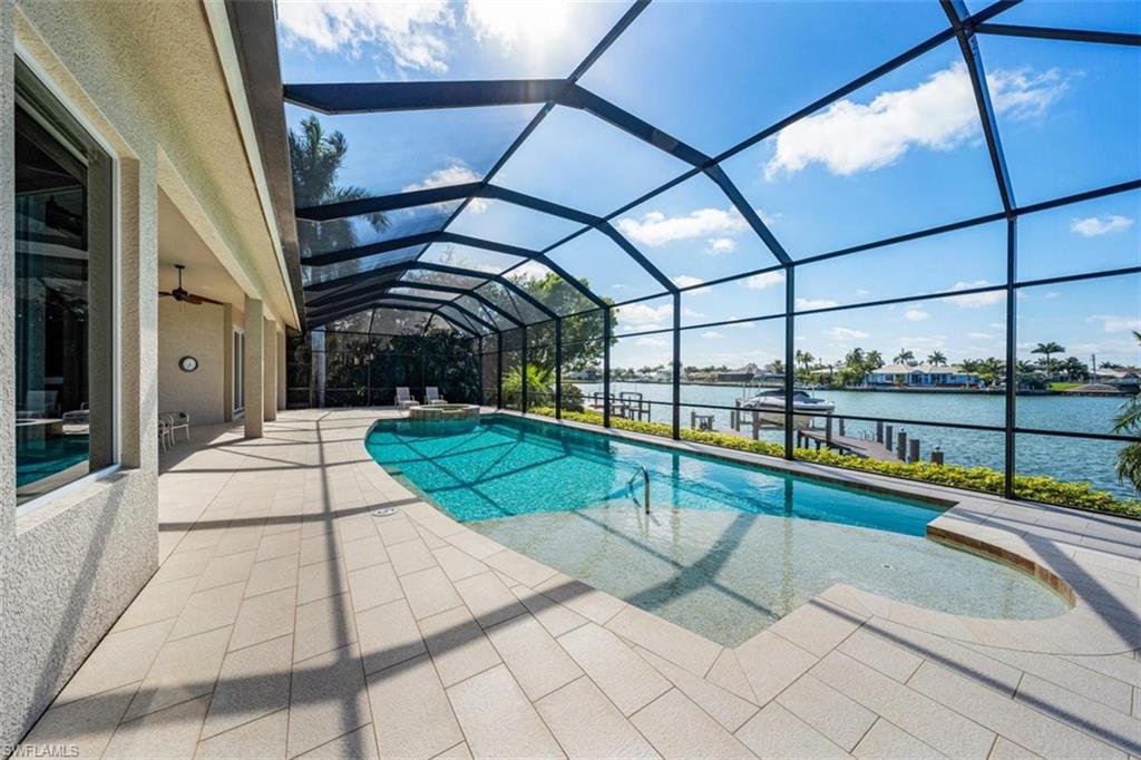 MARCO BEACH - Residential