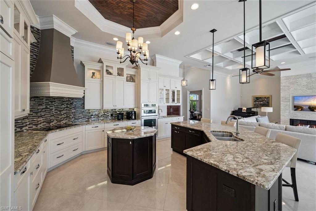 MARCO BEACH - Residential