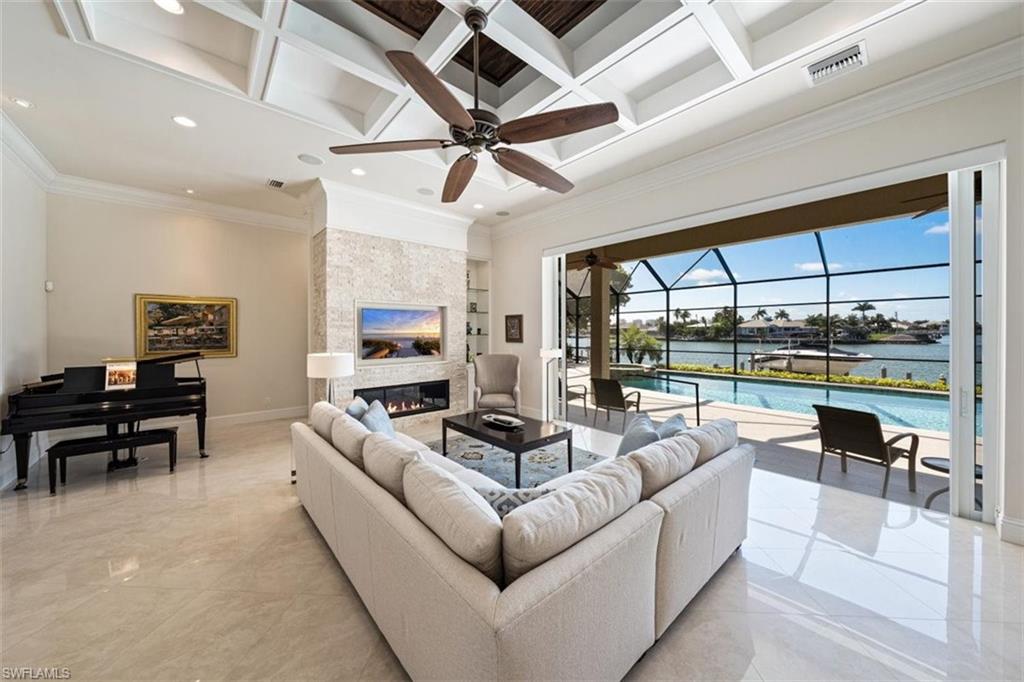 MARCO BEACH - Residential