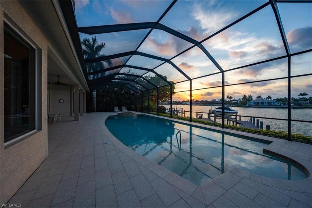 MARCO BEACH - Residential