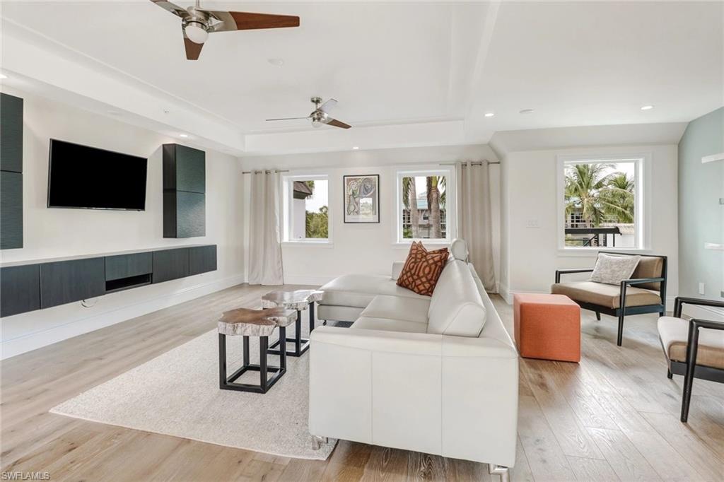 OLDE NAPLES - Residential