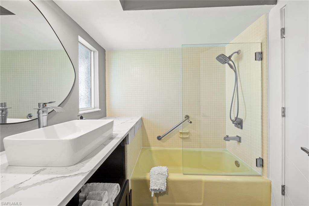 FAIRVIEW ISLES - Residential