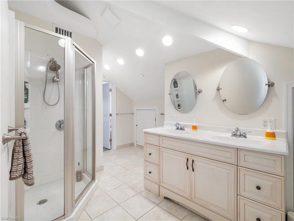 ISLAND PARK WOODLANDS - Residential