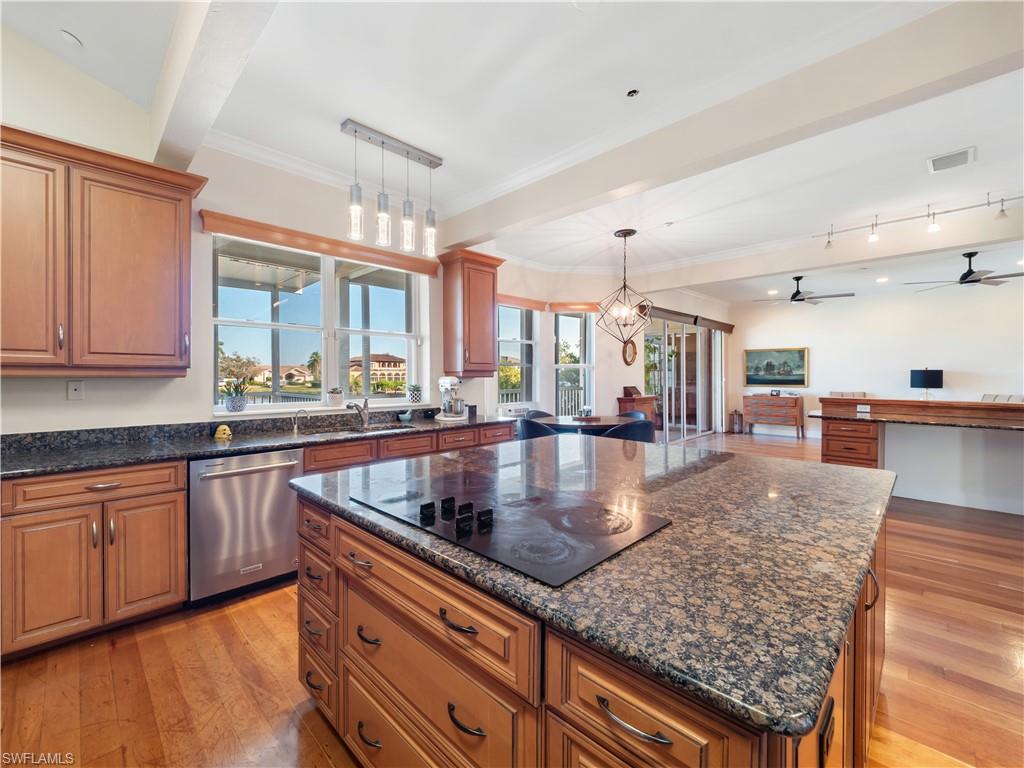 ISLAND PARK WOODLANDS - Residential