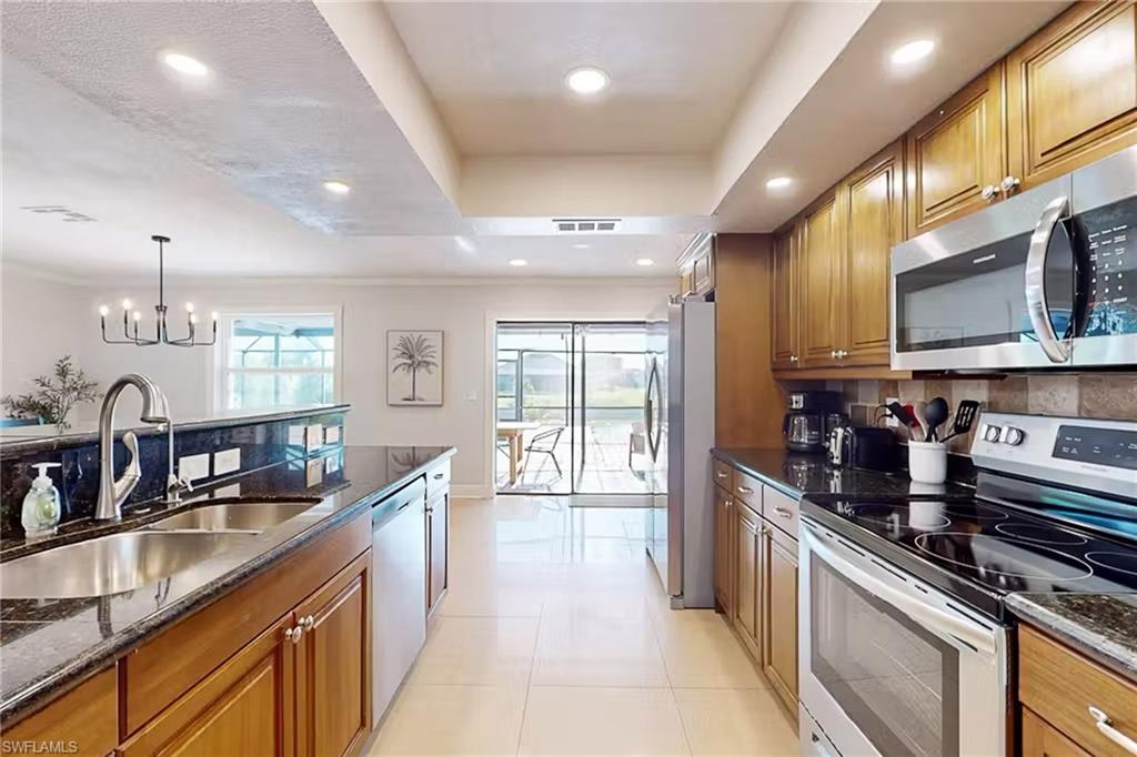 CAPE CORAL - Residential Lease