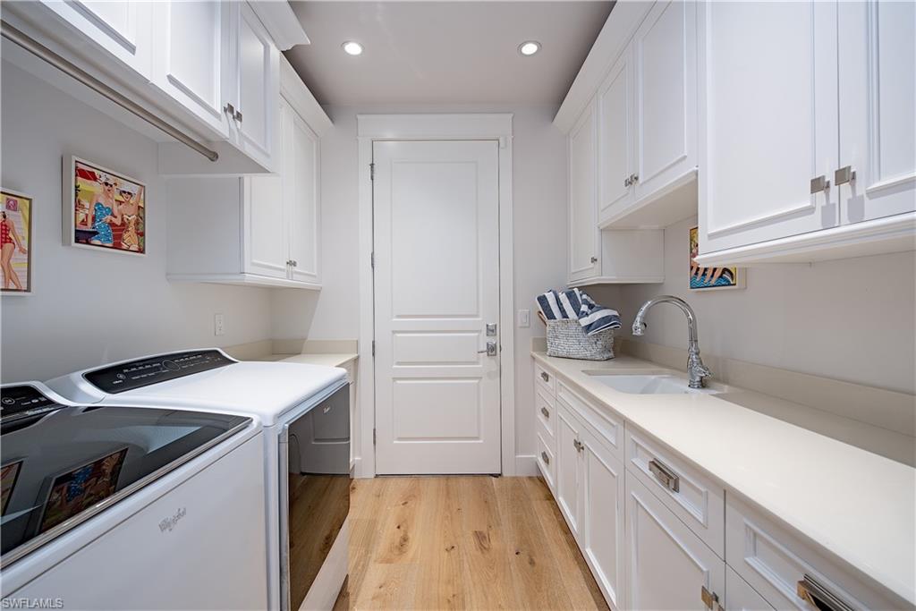 MOORINGS - Residential