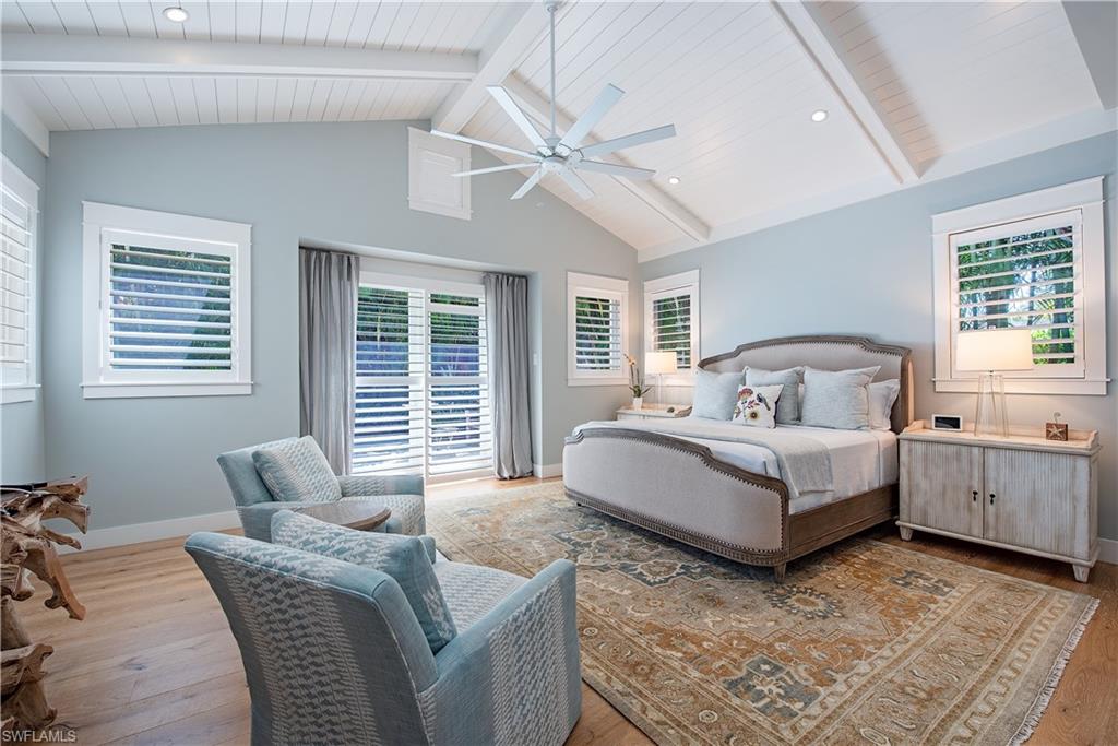 MOORINGS - Residential