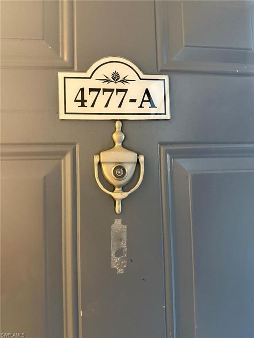 This two bed two bath condo is on very good conditions.