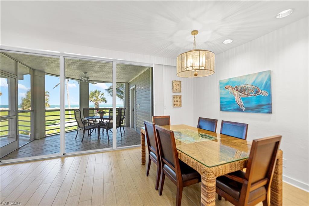 LAND'S END - Residential