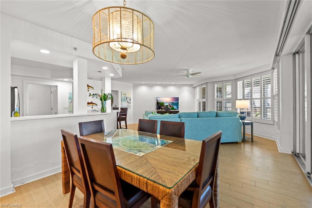 LAND'S END - Residential