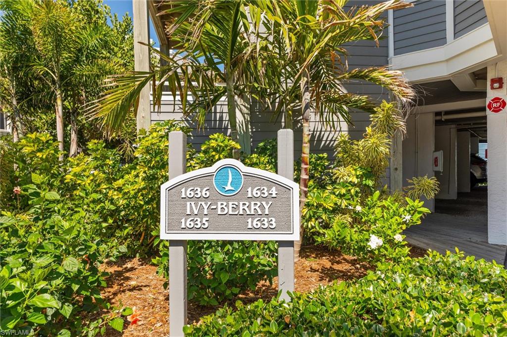 LAND'S END - Residential