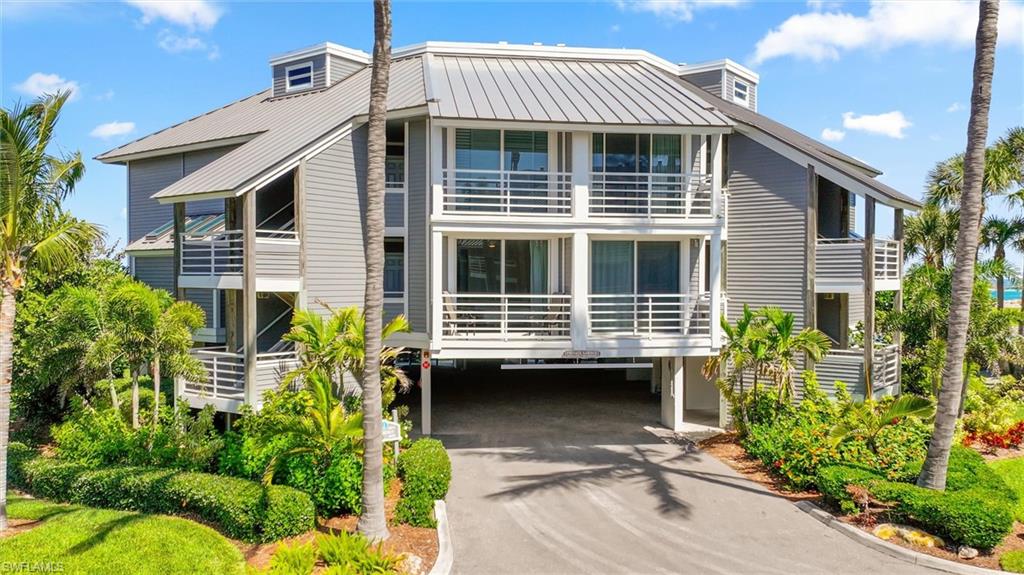 LAND'S END - Residential