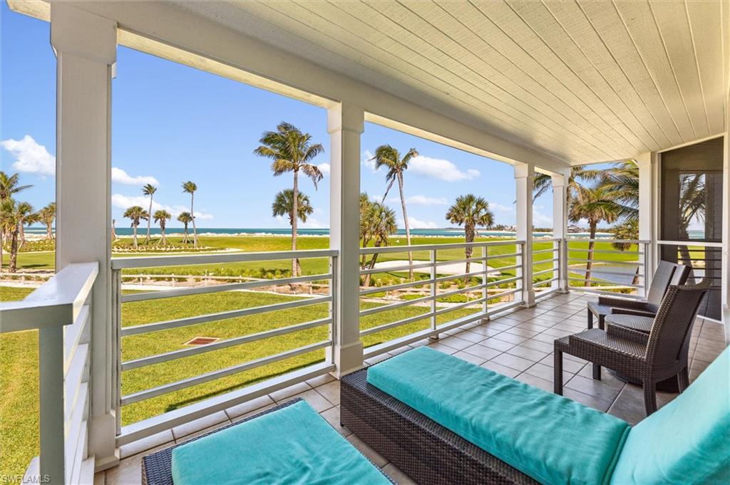 LAND'S END - Residential