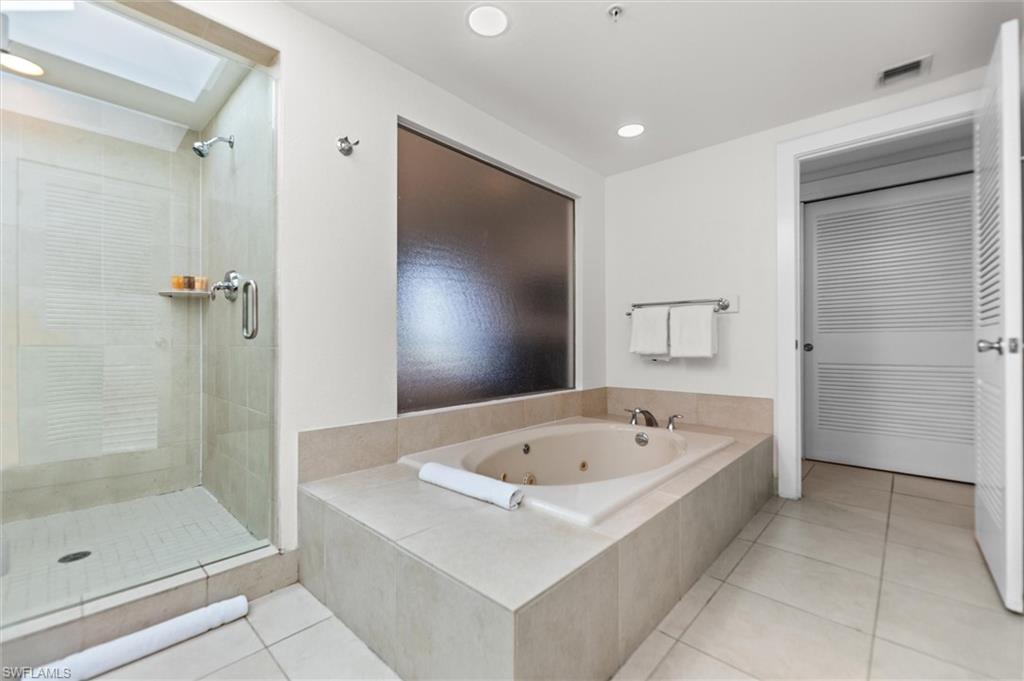 LAND'S END - Residential