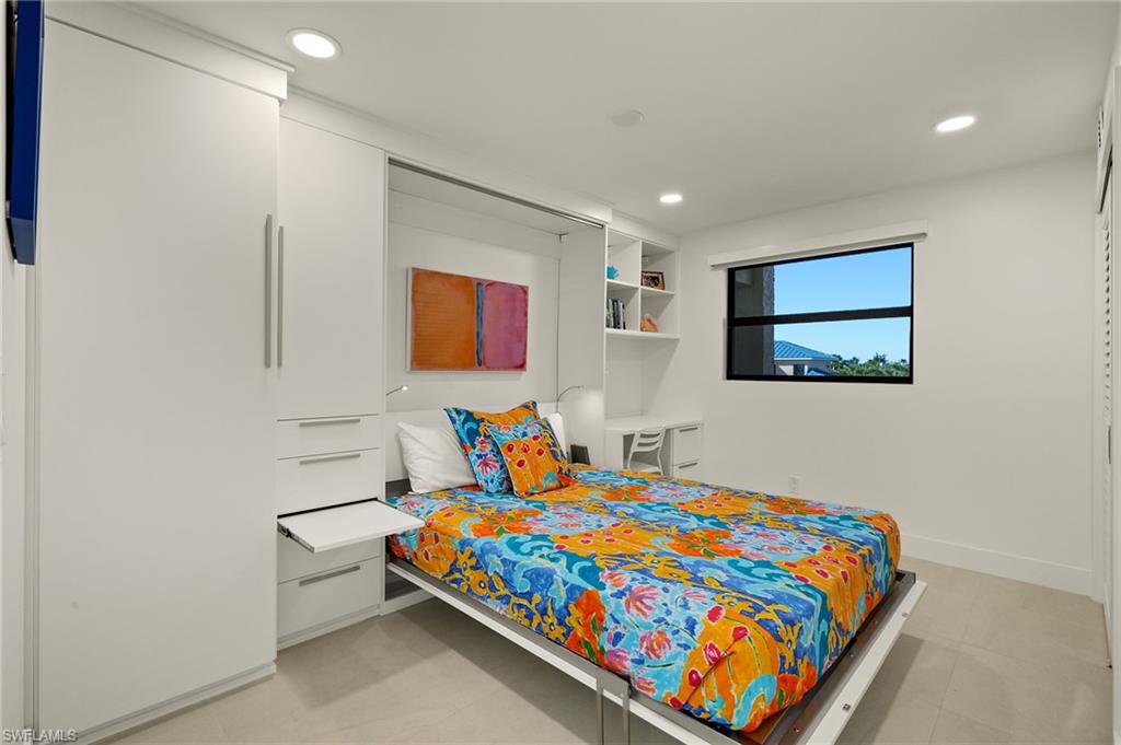 OCEANS REACH CONDO - Residential