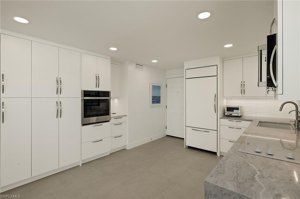 OCEANS REACH CONDO - Residential