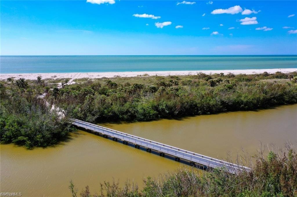 BLIND PASS CONDO - Residential