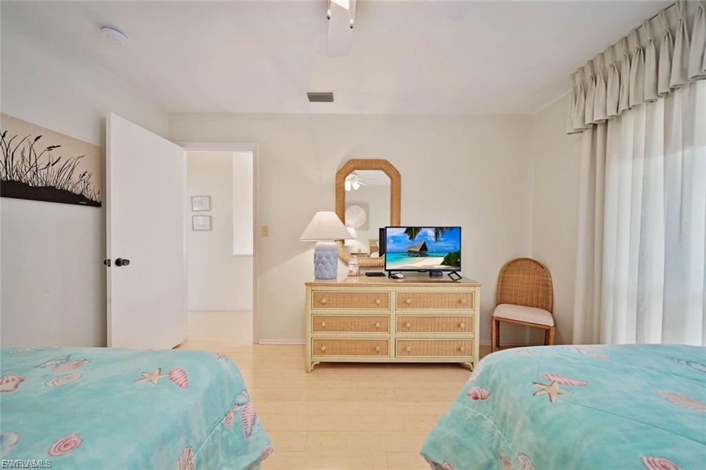 BLIND PASS CONDO - Residential