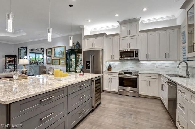 ESPLANADE - Residential