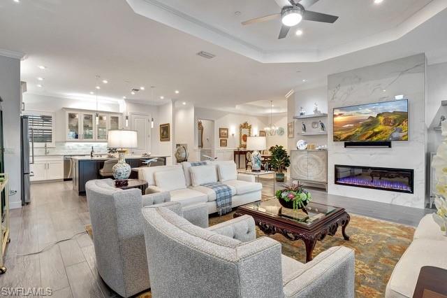 ESPLANADE - Residential