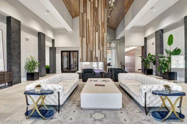 ESPLANADE - Residential