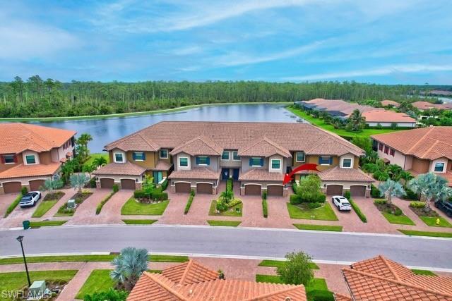 ESPLANADE - Residential