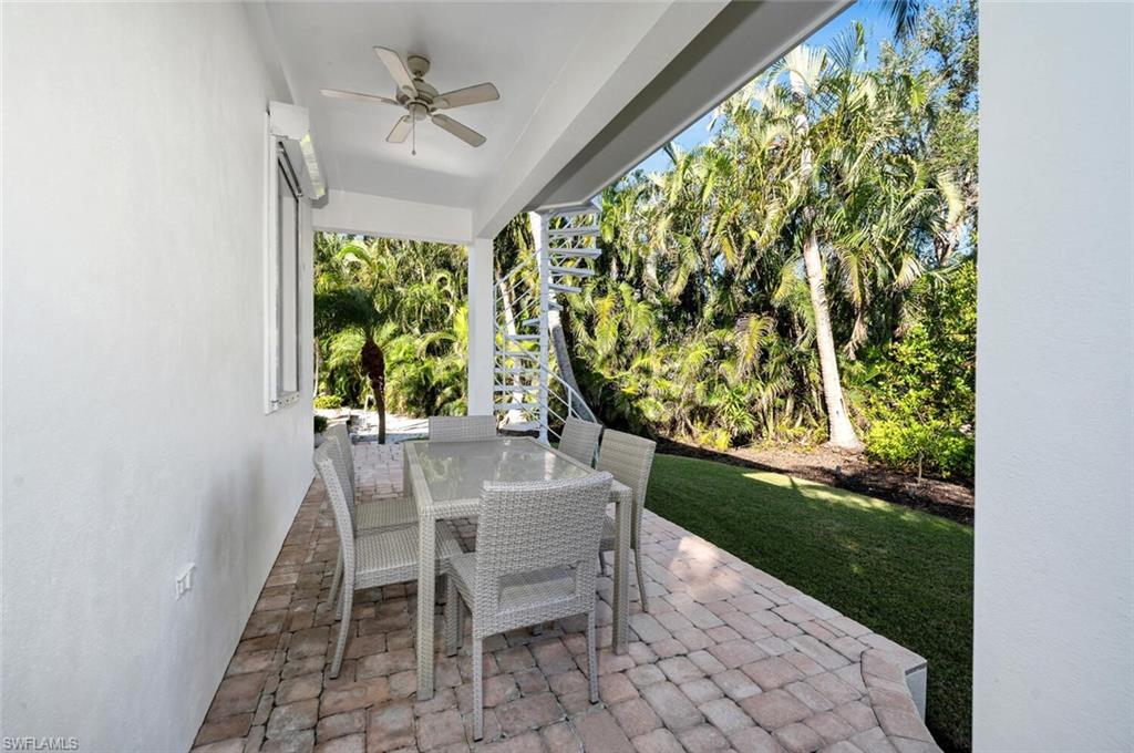 MOORINGS - Residential