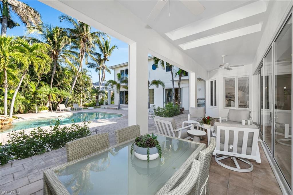 MOORINGS - Residential