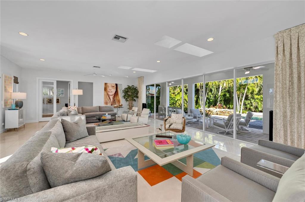 MOORINGS - Residential