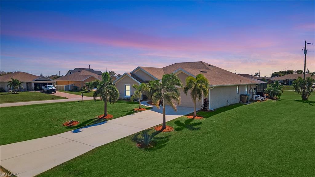 CAPE CORAL - Residential