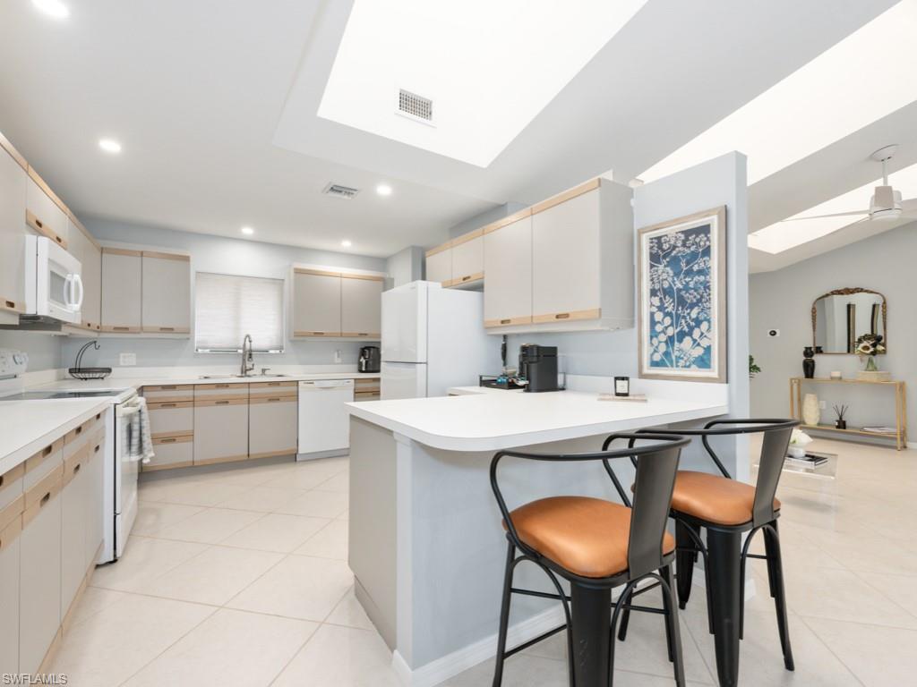 88 Cypress View DR F88