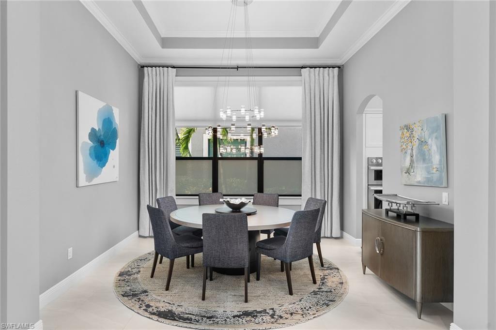 TWIN EAGLES - Residential