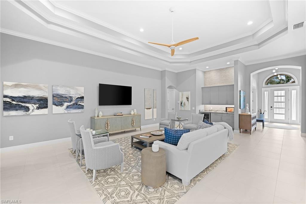 TWIN EAGLES - Residential