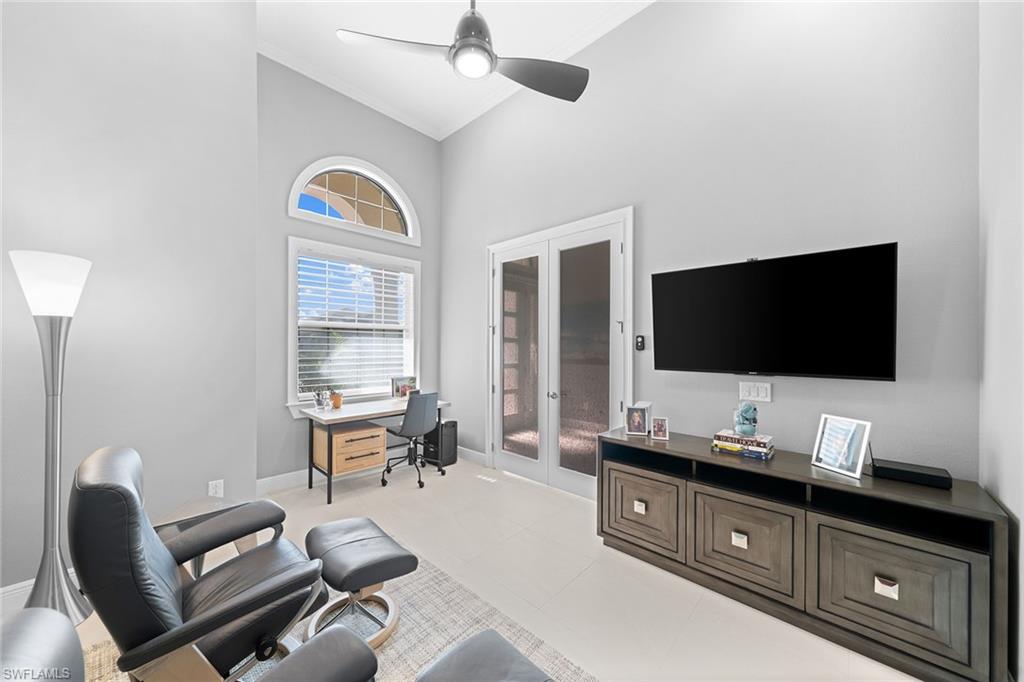 TWIN EAGLES - Residential