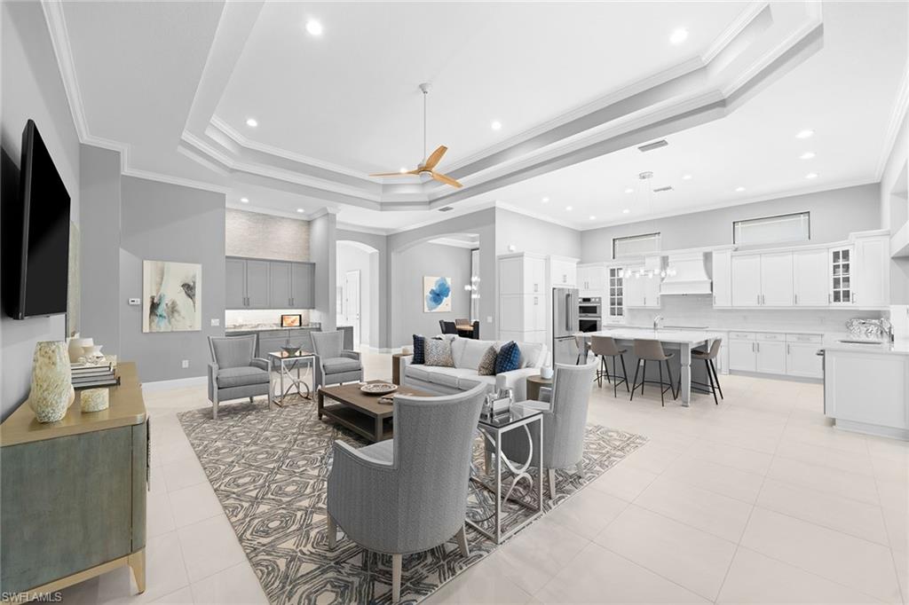 TWIN EAGLES - Residential