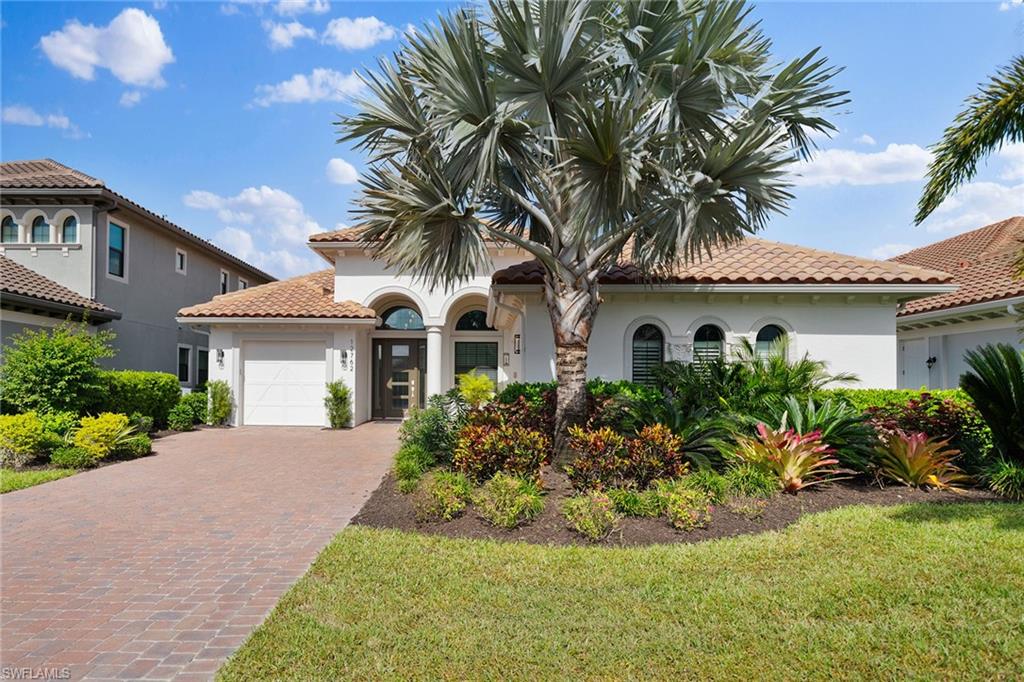 TWIN EAGLES - Residential