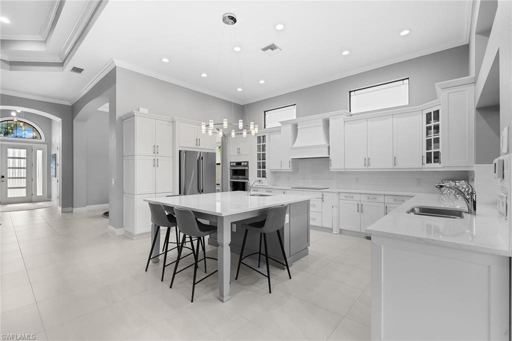 TWIN EAGLES - Residential