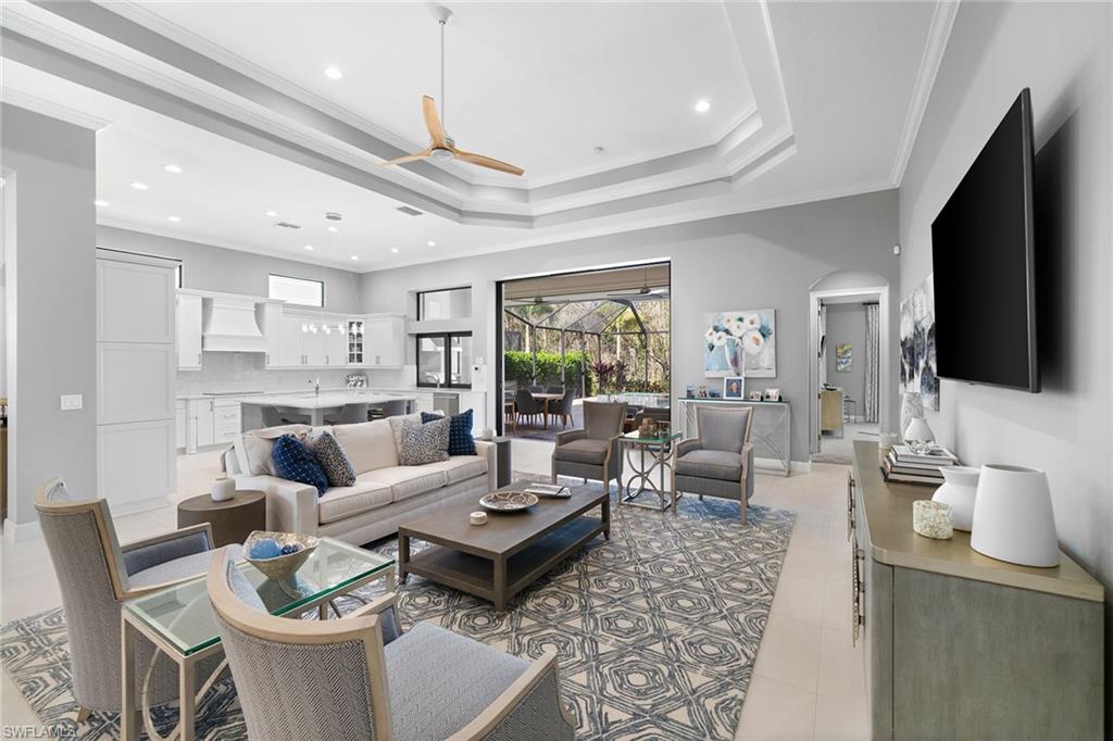 TWIN EAGLES - Residential